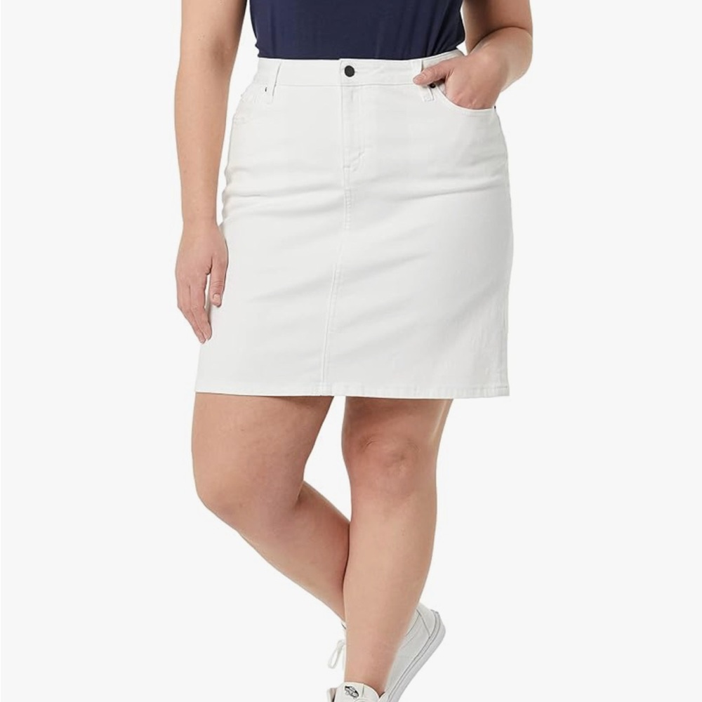 Amazon Essentials Women's Classic 5-Pocket Denim Skirt-Size 9XL (Size 40)